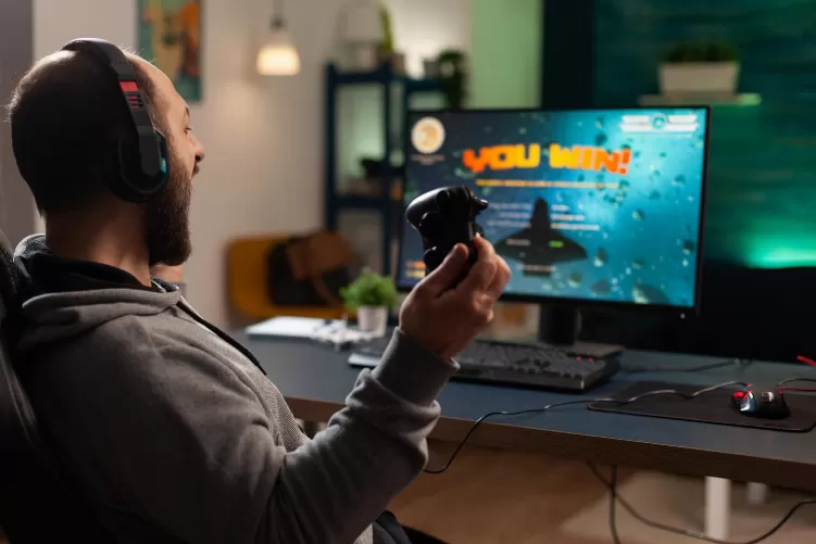 The 3 Best Ways To Make Money As A Gamer
